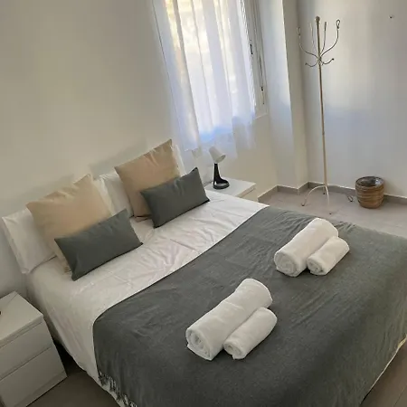 Apartment 2 A 700m Puerto Banus, Naranjos